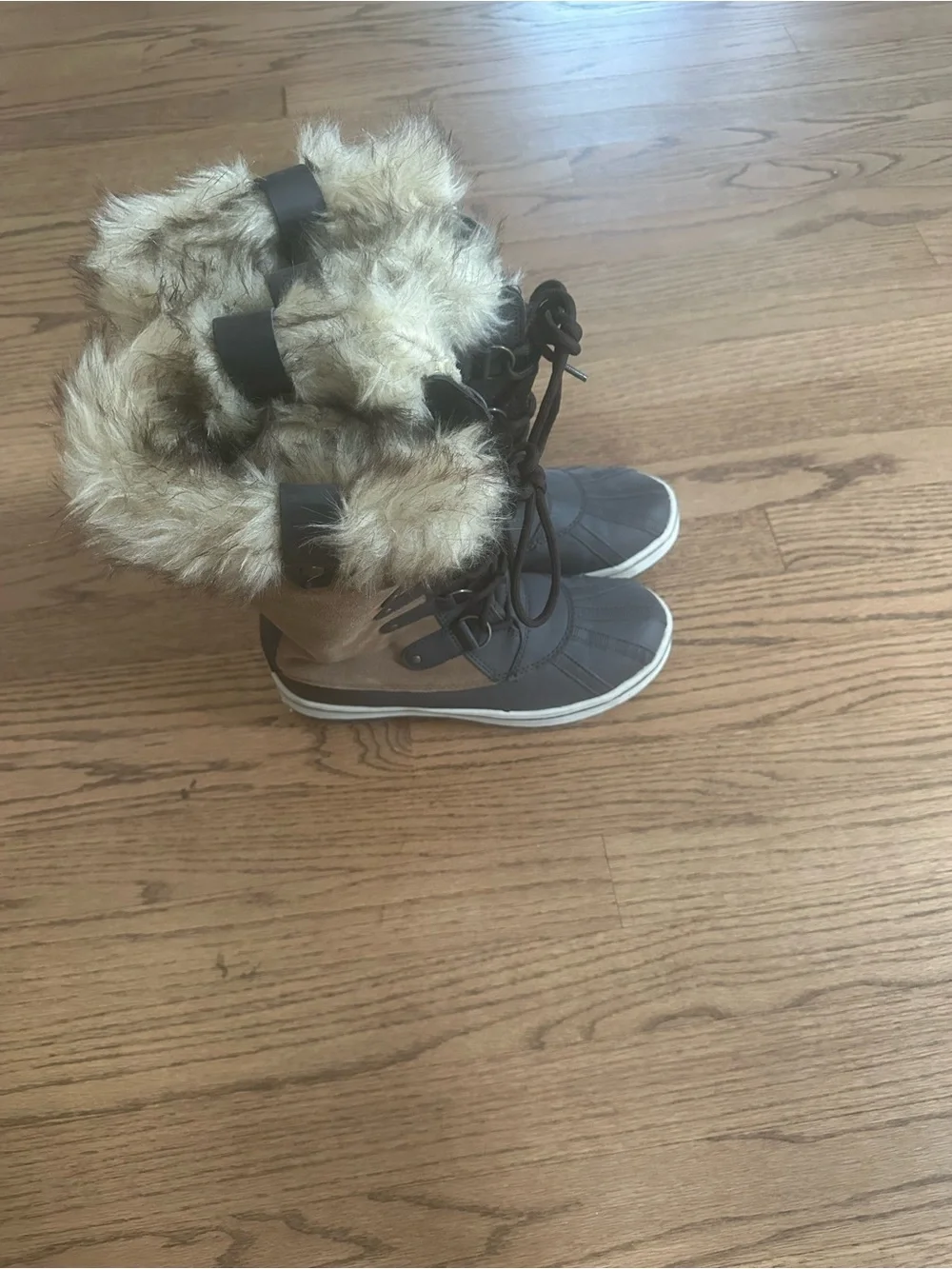 Women’s Faux Fur-Lined Winter Duck Boots - Brown